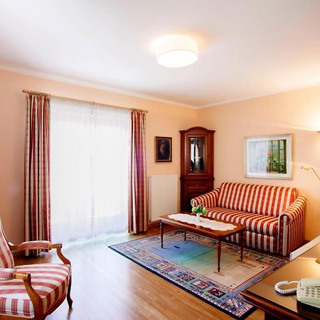 Hotel Foerstlerhof Посталь Экстерьер фото