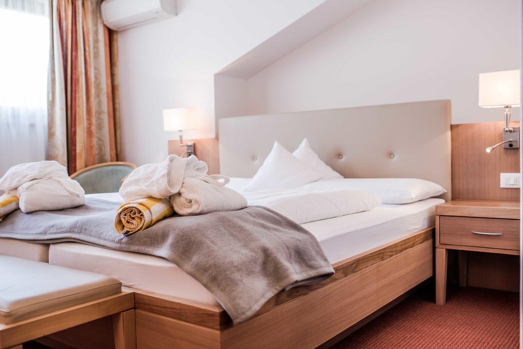 Hotel Foerstlerhof Посталь Экстерьер фото