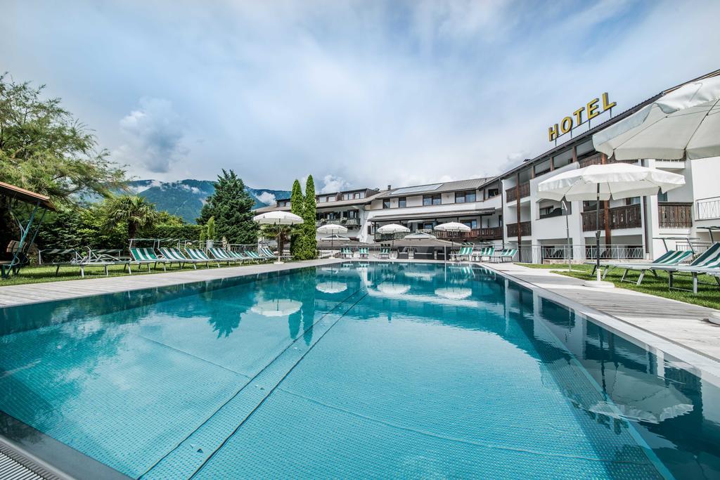 Hotel Foerstlerhof Посталь Экстерьер фото